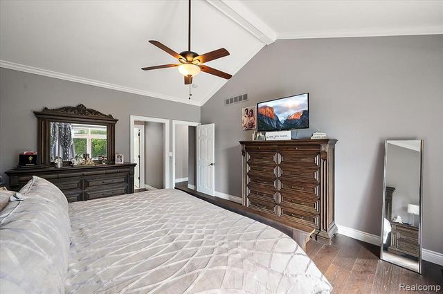 63142 Turnberry Way, Washington, MI 48095