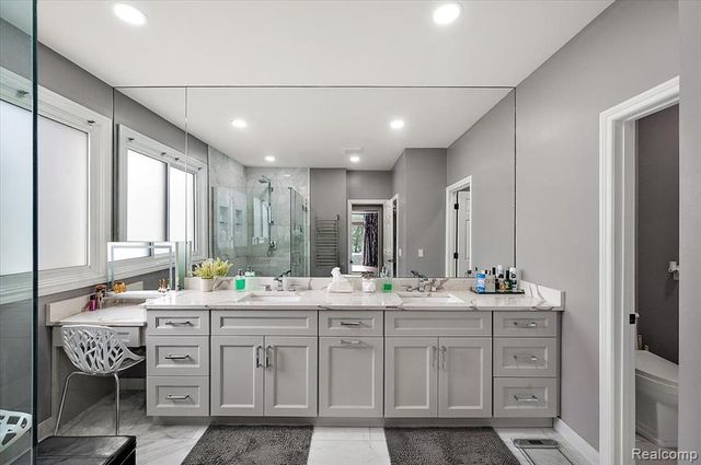 63142 Turnberry Way, Washington, MI 48095