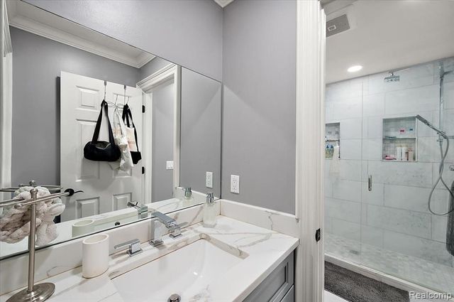 63142 Turnberry Way, Washington, MI 48095