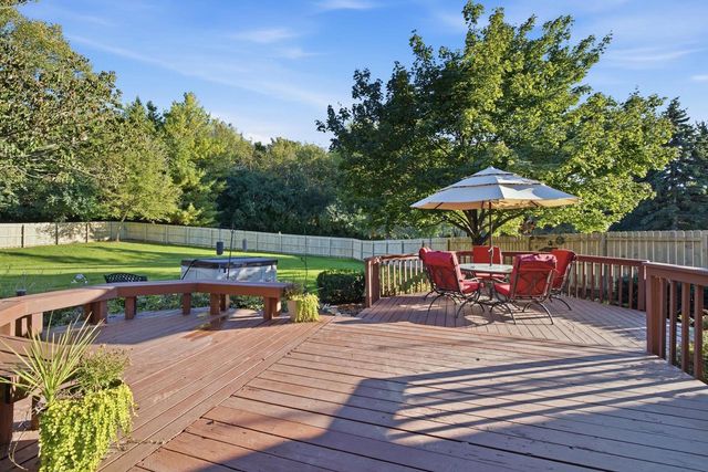 S44W23627 Amy James DRIVE, Waukesha, WI 53189