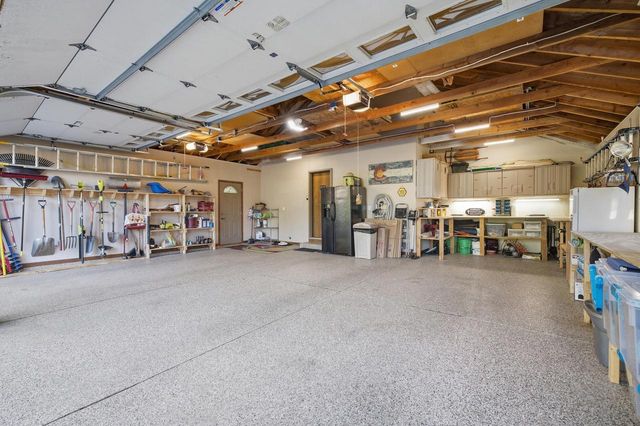 S44W23627 Amy James DRIVE, Waukesha, WI 53189