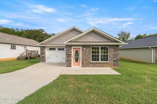 1718 Watauga St, Sevierville, TN 37876