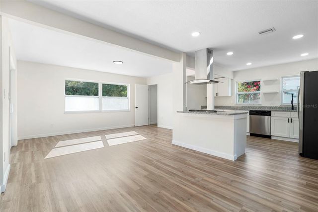 4216 NIMONS STREET, Orlando, FL 32811