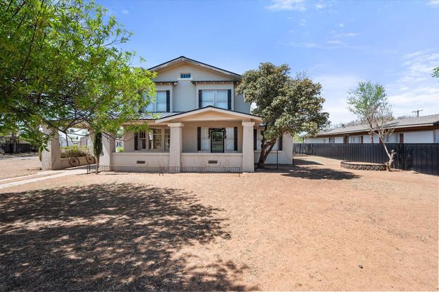 2001 N Main Street, Tahoka, TX 79373