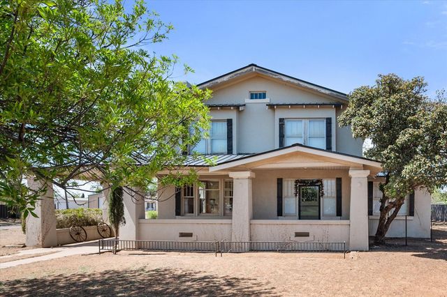 2001 N Main Street, Tahoka, TX 79373