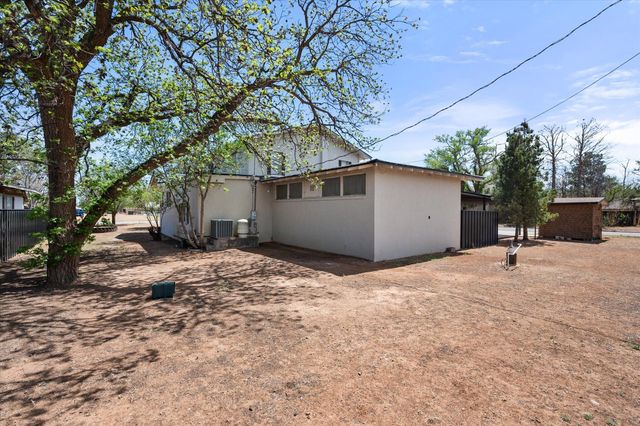 2001 N Main Street, Tahoka, TX 79373