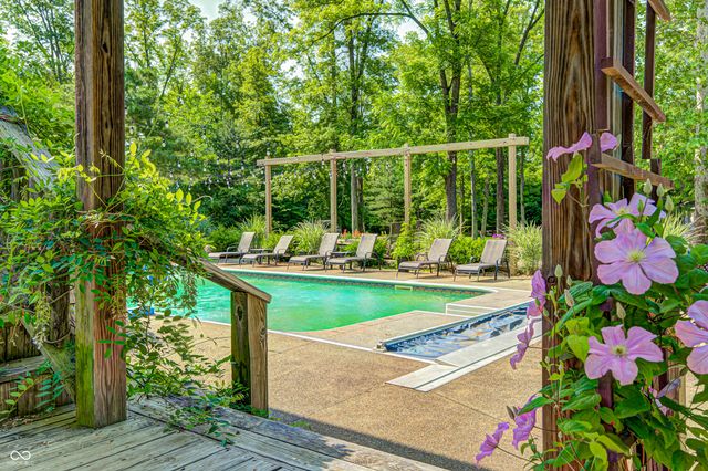 9600 N 500 E, Pendleton, IN 46064