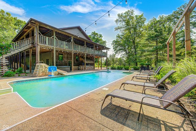 9600 N 500 E, Pendleton, IN 46064