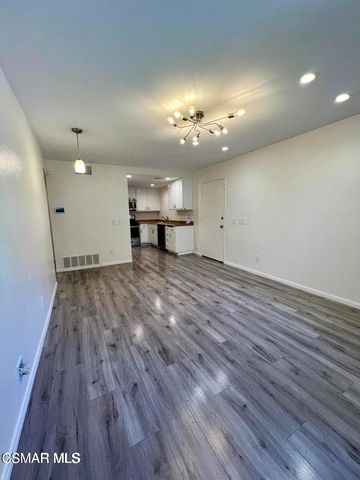 1342 E Hillcrest Drive 17, Thousand Oaks, CA 91362