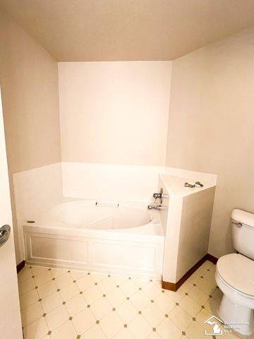 1641 Spruce Court, Bedford Twp, MI 48182