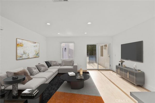 5937 Ranchito, Van Nuys, CA 91401
