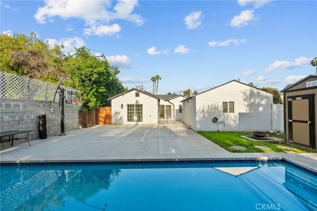 5937 Ranchito, Van Nuys, CA 91401