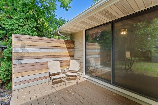 1405 16th Street NW, New Brighton, MN 55112