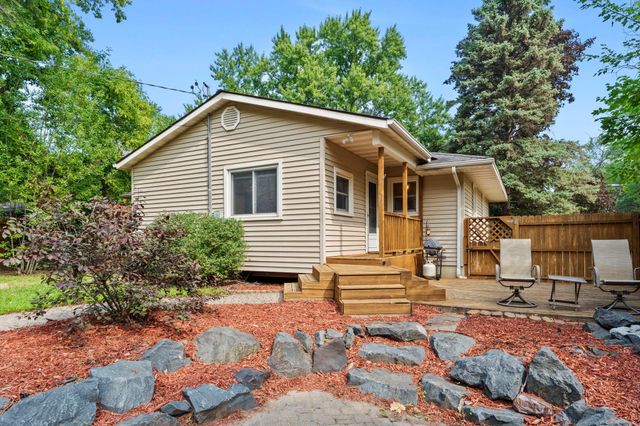 1405 16th Street NW, New Brighton, MN 55112