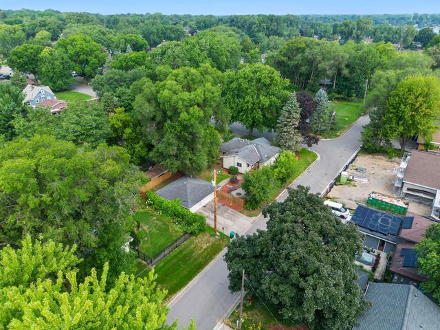 1405 16th Street NW, New Brighton, MN 55112