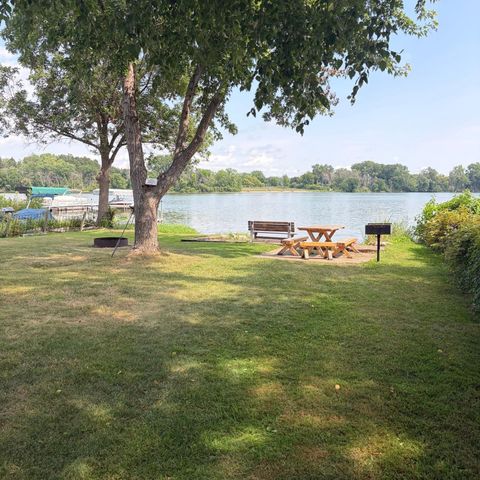1405 16th Street NW, New Brighton, MN 55112