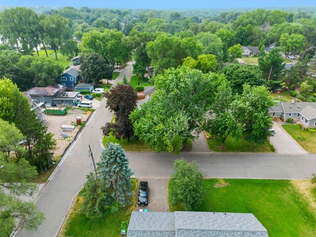 1405 16th Street NW, New Brighton, MN 55112