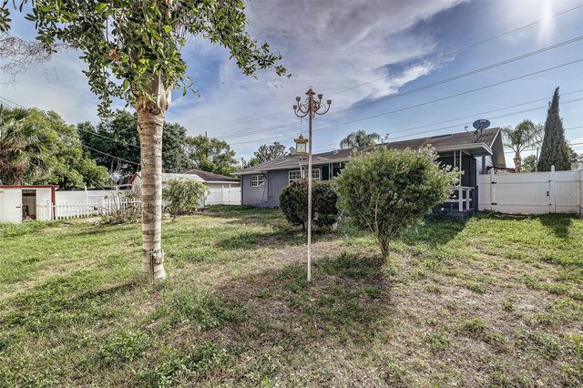 408 LAKE NED, Winter Haven, FL 33884