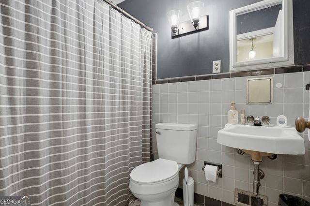 2011 Murray Hill Lane, Albany, GA 31707