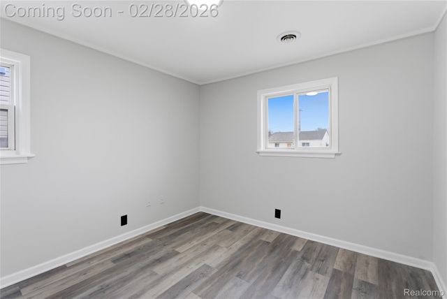 28327 Rosemont Street, Roseville, MI 48066