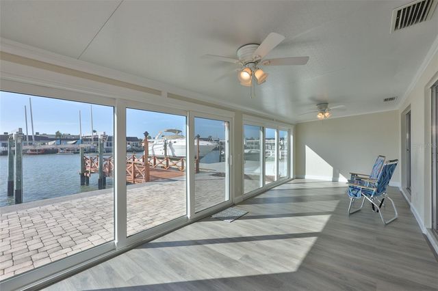 574 BOCA CIEGA POINT BOULEVARD N 2205, St Petersburg, FL 33708