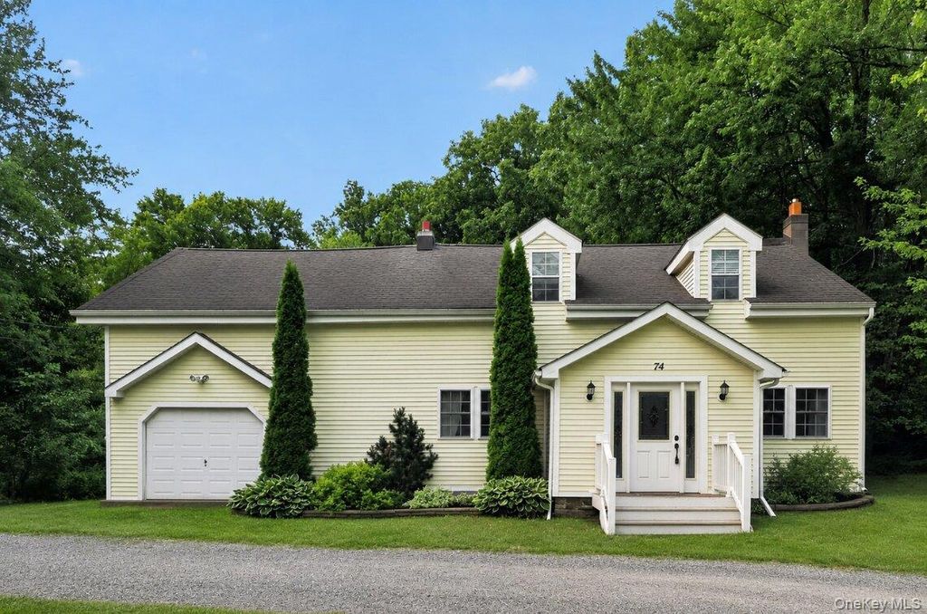 74 N Cross Road, Staatsburg, NY 12580