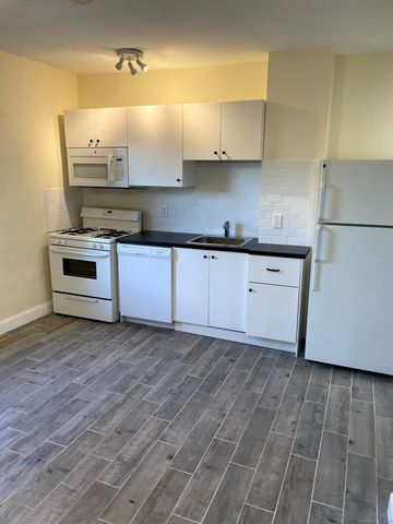 39 Elm Street, Shelton, CT 06484