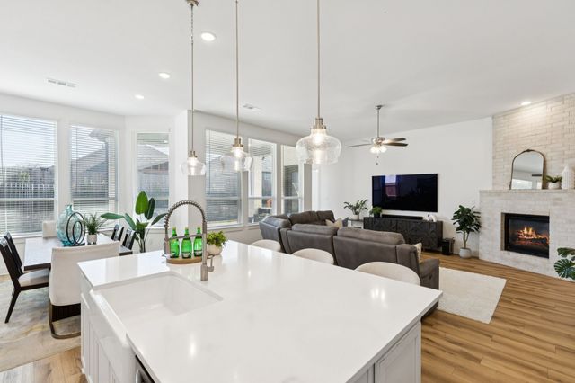 1903 Midhurst Drive, Forney, TX 75126