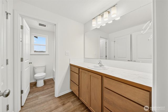 1903 Hickory Road, Moses Lake, WA 98837