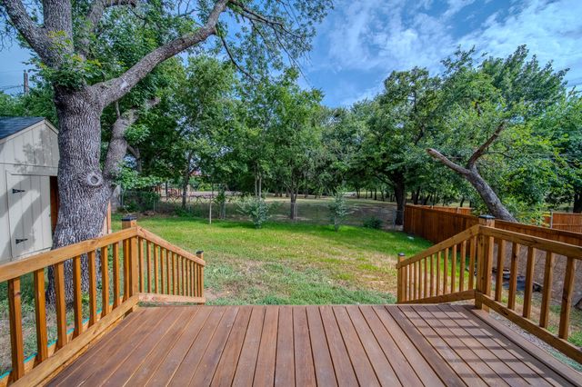 1140 Fair Oaks Drive, Irving, TX 75060