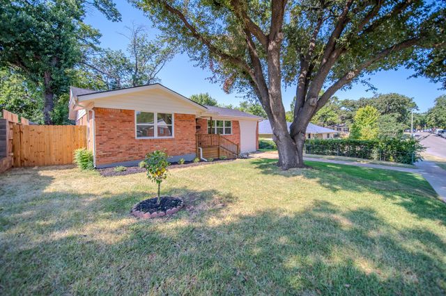 1140 Fair Oaks Drive, Irving, TX 75060