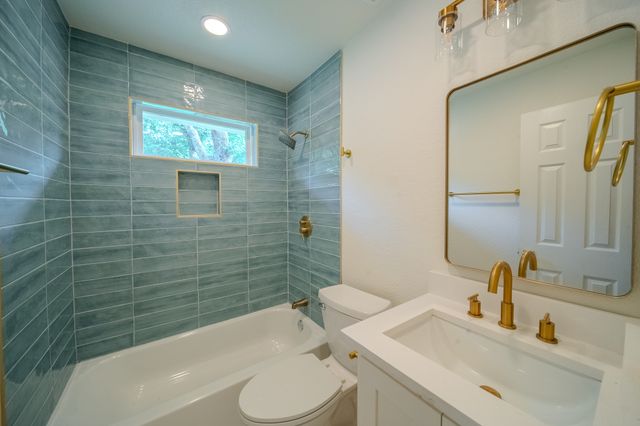 1140 Fair Oaks Drive, Irving, TX 75060