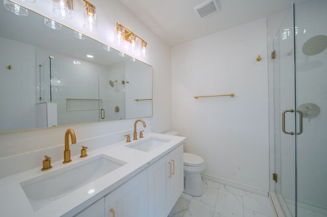 1140 Fair Oaks Drive, Irving, TX 75060