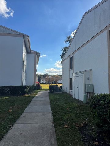 8213 SUN SPRING CIRCLE 61, Orlando, FL 32825