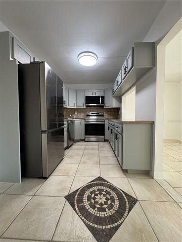 8213 SUN SPRING CIRCLE 61, Orlando, FL 32825