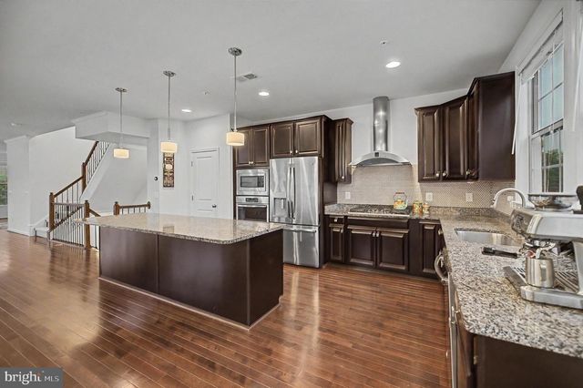 23398 EPPERSON SQ, Brambleton, VA 20148