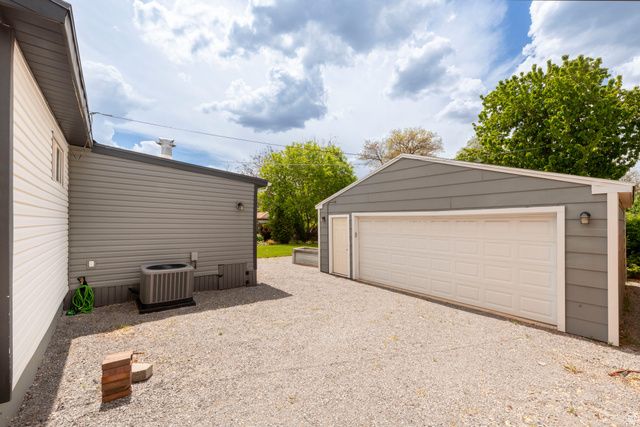 3332 S 3175 E, Millcreek, UT 84109