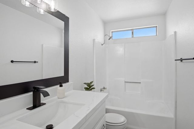 1732 Walpole Dr, Modesto, CA 95358