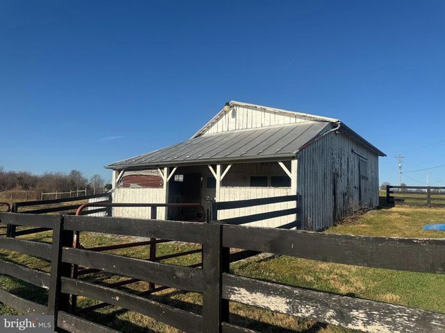 171 LAUREL GROVE RD, Winchester, VA 22602