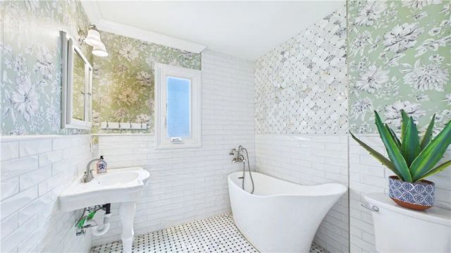 4515 E Vermont, Long Beach, CA 90814