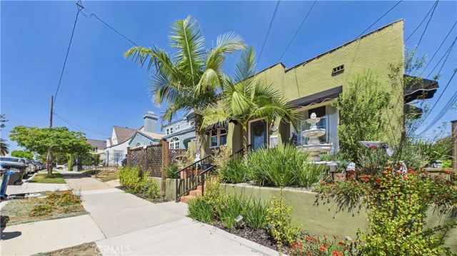 4515 E Vermont, Long Beach, CA 90814