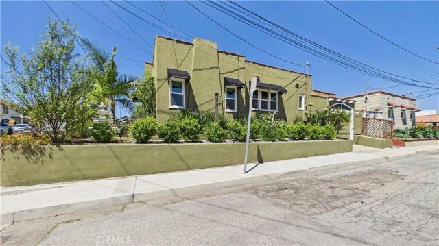 4515 E Vermont, Long Beach, CA 90814