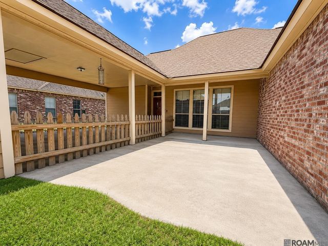 2690 Creek Hollow Ave, Zachary, LA 70791