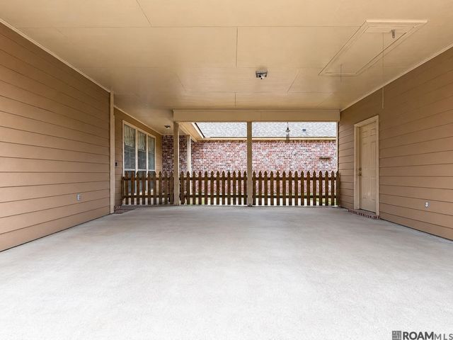 2690 Creek Hollow Ave, Zachary, LA 70791