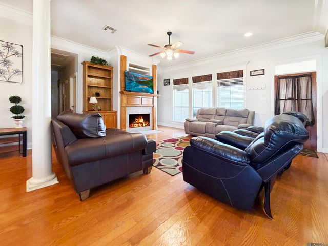 2690 Creek Hollow Ave, Zachary, LA 70791