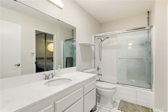 44 Tangelo 298, Irvine, CA 92618