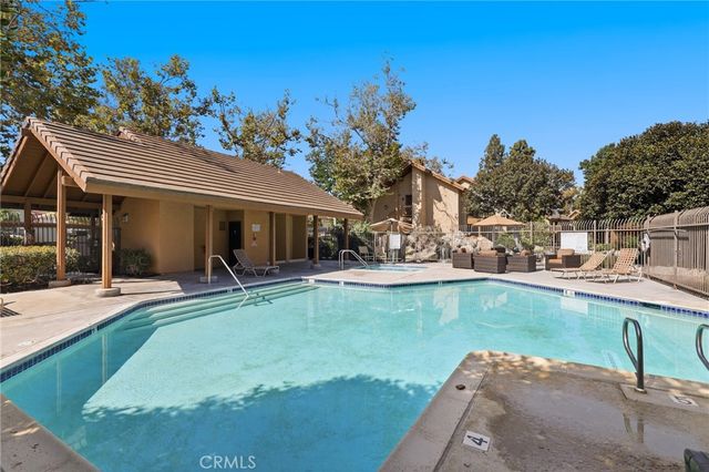 44 Tangelo 298, Irvine, CA 92618