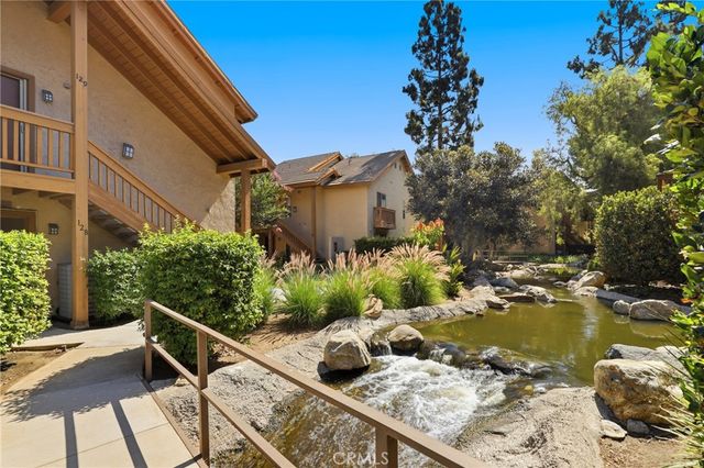 44 Tangelo 298, Irvine, CA 92618
