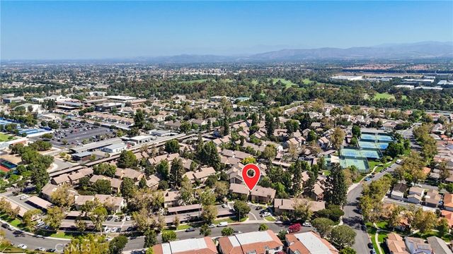 44 Tangelo 298, Irvine, CA 92618