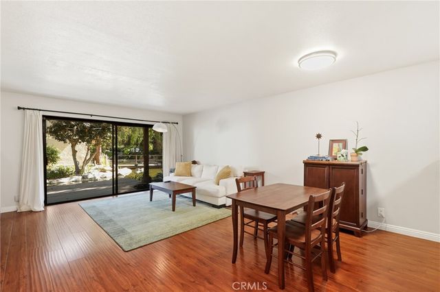 44 Tangelo 298, Irvine, CA 92618
